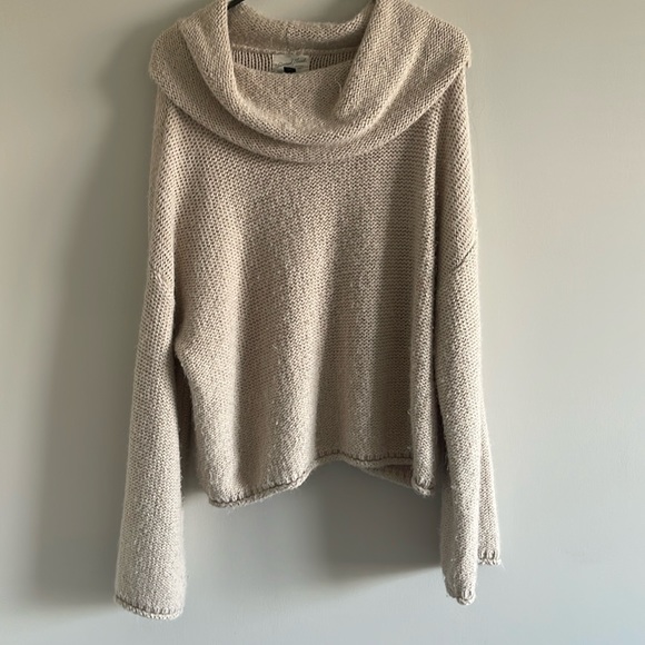 Universal Thread Bell Sleeve Sweater - Picture 1 of 2